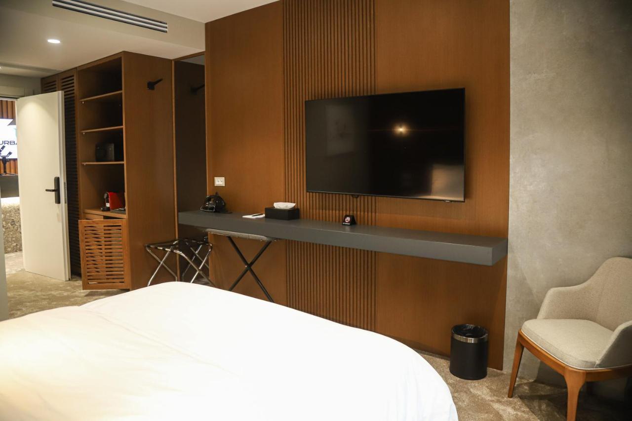 Urbanin Apartment & Hotel Tirana Buitenkant foto